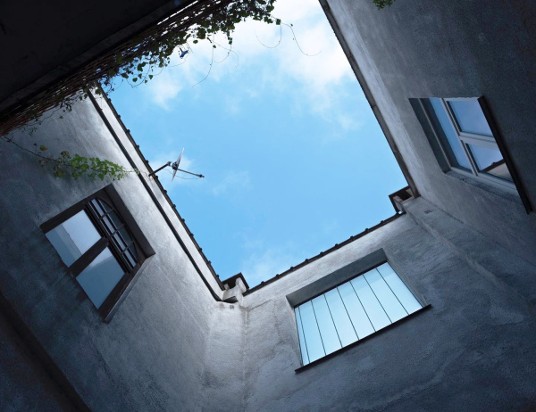 &copy; Burezi Mugemana. All Rights Reserved.